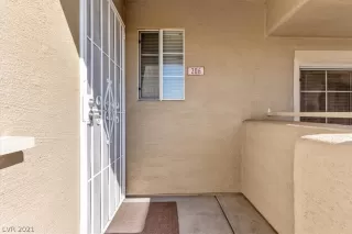 Photo #3: 2337885 Listing