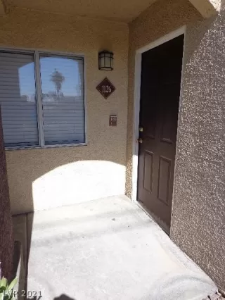 Photo #2: 2337926 Listing 