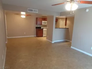 Photo #4: 2337926 Listing 