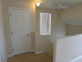 Photo #4: 2337939 Listing