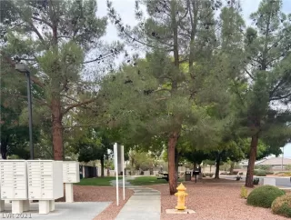 Photo #2: 2337969 Listing