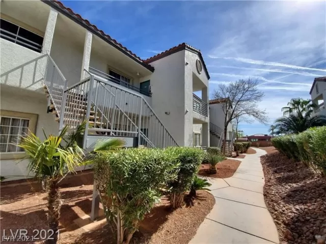 MLS: 2337989 Condo For Sale