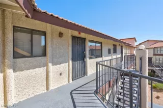 Photo #2: 2338038 Listing 