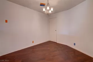 Photo #6: 2338038 Listing 