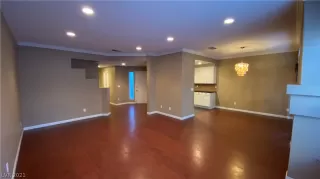 Photo #4: 2338071 Listing 