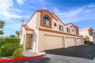 Photo #3: 2338081 Listing