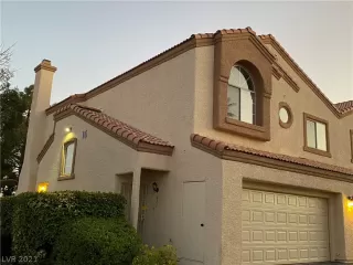 Photo #4: 2338081 Listing