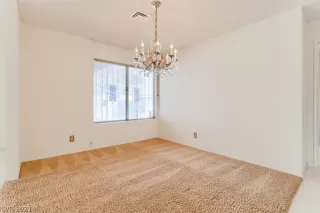 Photo #5: 2338088 Listing