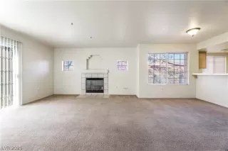 Photo #5: 2338126 Listing