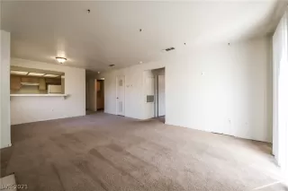 Photo #6: 2338126 Listing