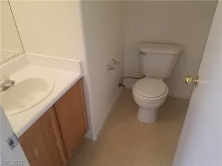Photo #6: 2338177 Listing