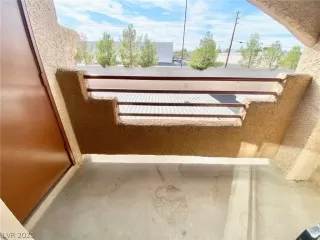 Photo #3: 2338203 Listing 