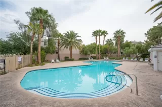 Photo #1: 2338246 Listing 