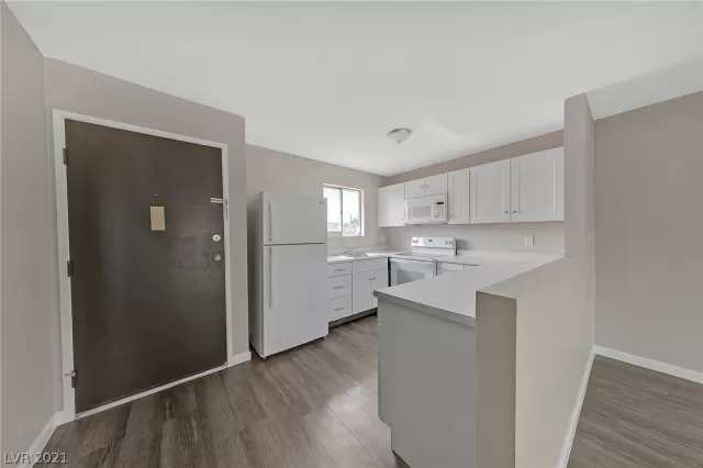 MLS: 2338287 Condo For Sale