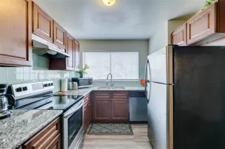 Photo #6: 2338288 Listing