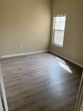 Photo #2: 2338332 Listing 