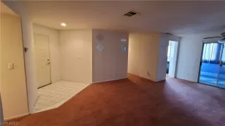 Photo #3: 2338386 Listing 