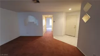 Photo #4: 2338386 Listing 