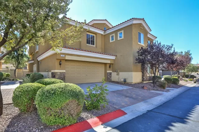 MLS: 2338412 Condo For Sale