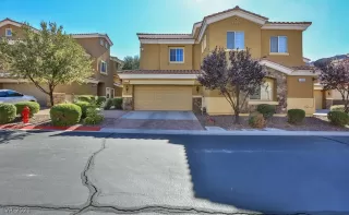 Photo #1: 2338412 Listing 