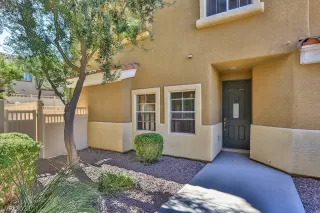 Photo #3: 2338412 Listing 