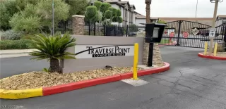 Photo #3: 2338430 Listing