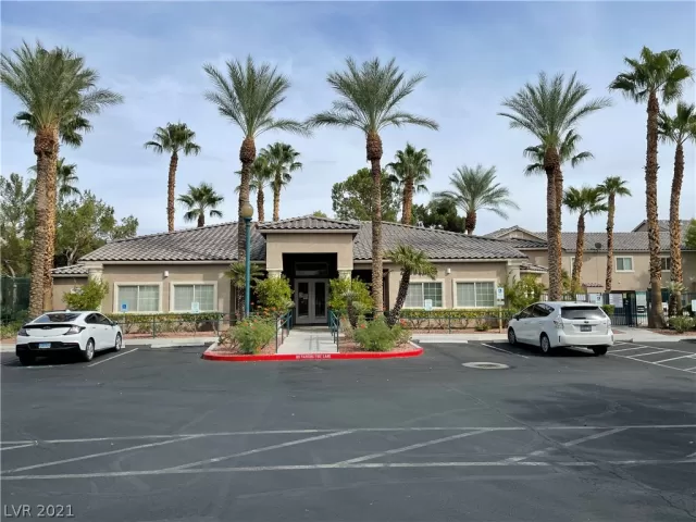 MLS: 2338495 Condo For Sale