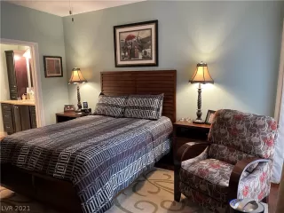 Photo #6: 2338495 Listing