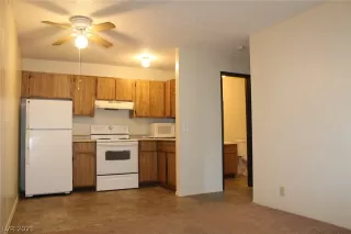 Photo #4: 2338518 Listing 