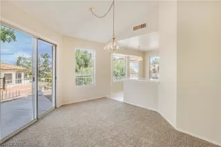 Photo #6: 2338528 Listing 