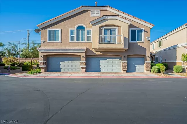 MLS: 2338532 Condo For Sale