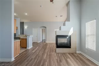 Photo #2: 2338532 Listing 