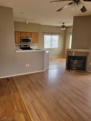 Photo #6: 2338543 Listing