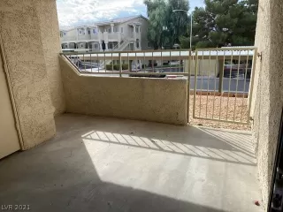 Photo #6: 2338547 Listing