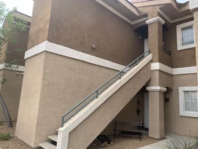 MLS: 2338550 Condo For Sale