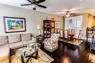 Photo #4: 2338554 Listing 