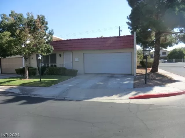 MLS: 2338613 Condo For Sale