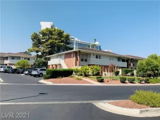 Photo #2: 2338616 Listing