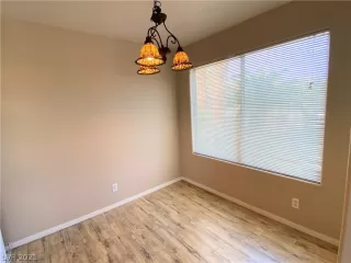 Photo #4: 2338693 Listing 