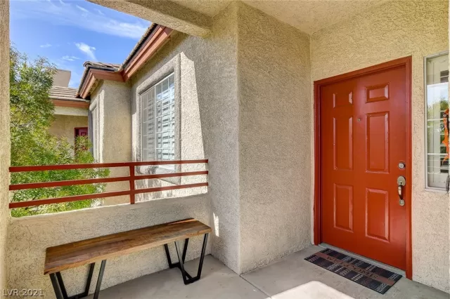 MLS: 2338698 Condo For Sale