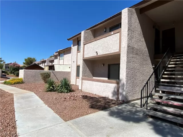 MLS: 2338715 Condo For Sale