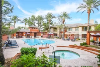 Photo #3: 2338717 Listing 