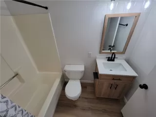 Photo #3: 2338719 Listing 