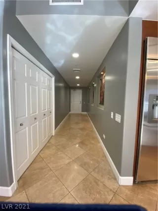 Photo #3: 2338734 Listing