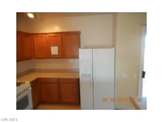 Photo #4: 2338760 Listing 