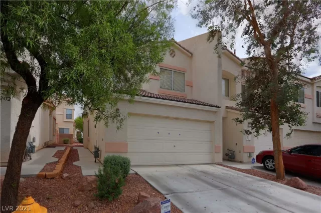 MLS: 2338761 Condo For Sale