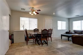 Photo #3: 2338761 Listing 
