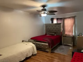 Photo #2: 2338763 Listing