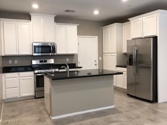 MLS: 2338778 Condo For Sale