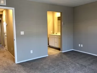 Photo #6: 2338778 Listing 